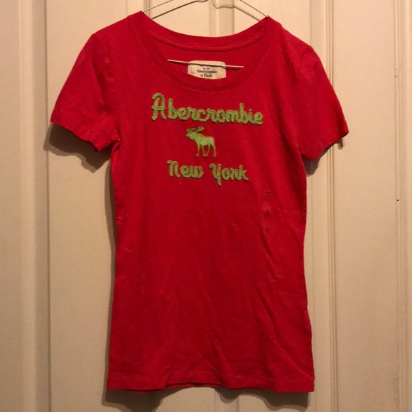 Women’s M Magenta Abercrombie & Fitch Tee - Picture 1 of 5